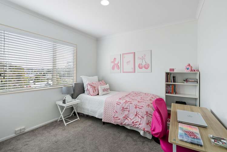 27B Highgrove Lane Totara Vale_11