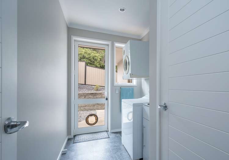 3 Norfolk Place Stoke_24