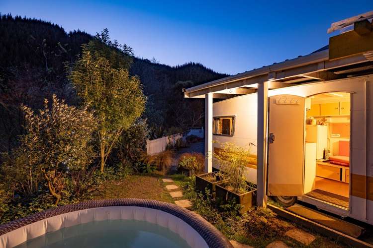 265 Lud Valley Road Hira_28