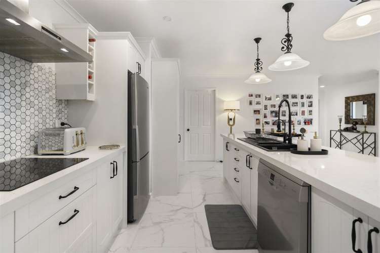 22 Sunvista Avenue Oteha_7