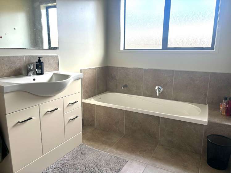 99 Ridgeway Drive Kamo_5