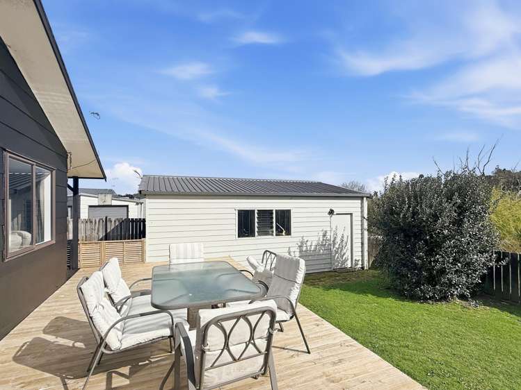 18 Solomon Street Brookfield_16