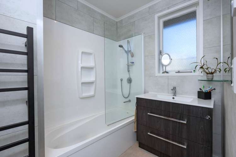 7 Lucinda Place Glen Eden_7