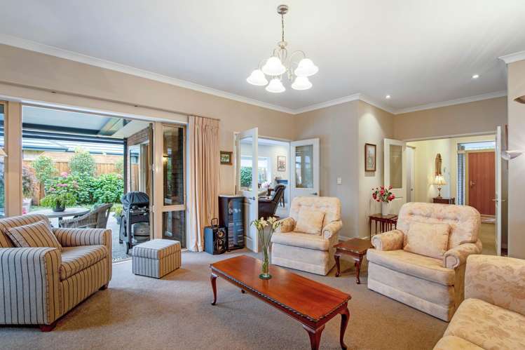 263 Southfield Drive Lincoln_7