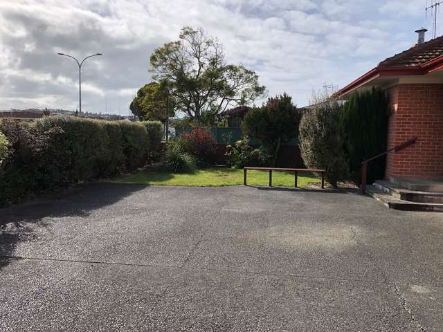 242 Kennedy Road Onekawa_1