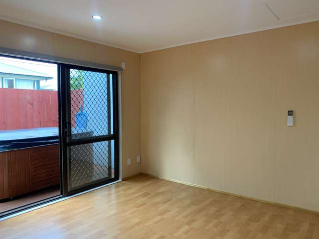 2/136 Coronation Road Papatoetoe_3