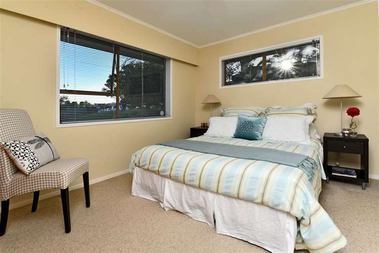 12 Martin Crescent Northcote_13