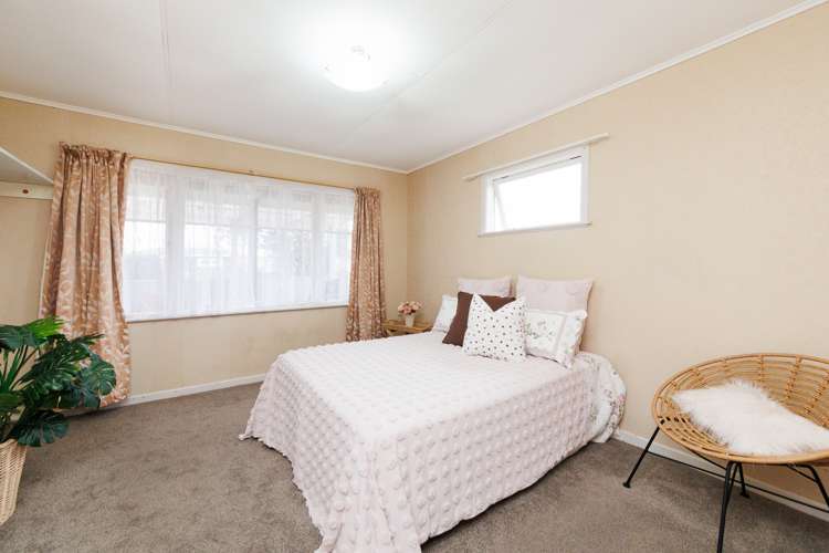 30 Churchill Avenue Feilding_13