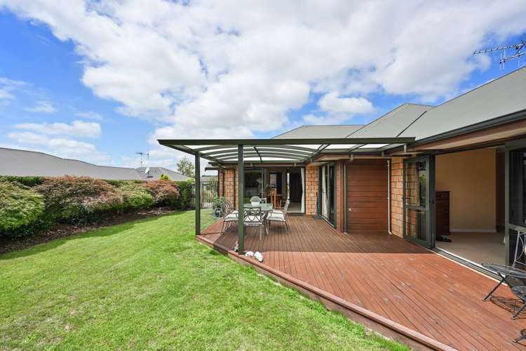 68 Wiltshire Drive Huntington_15