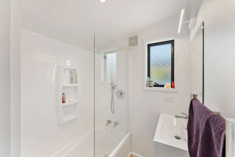 5 Kaitake Place Oakura_19