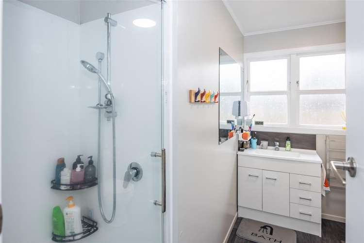 16 Caernarvon Street Dinsdale_16