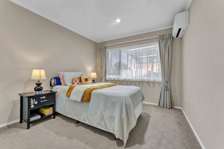 27 Maghera Drive East Tamaki Heights_17