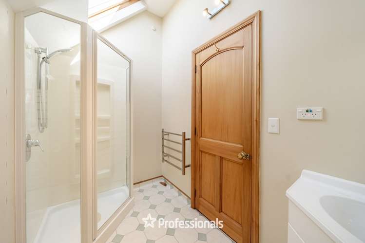 130F Woburn Road Woburn_16