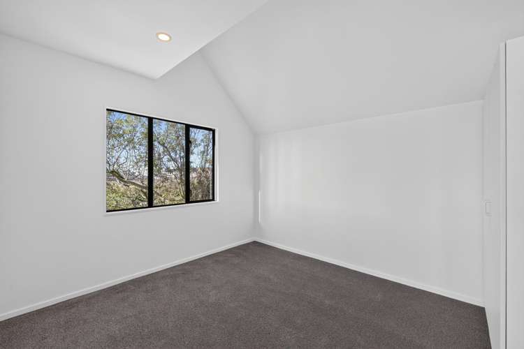  1/477 Madras Street Saint Albans_11