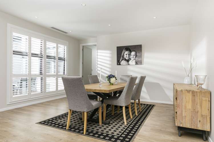 80 Riverhead Point Drive Riverhead_13