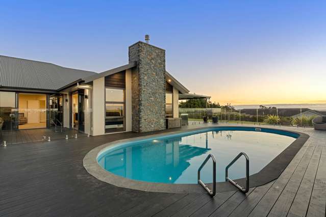 BRICK BEAUTY WITH DUAL LIVING