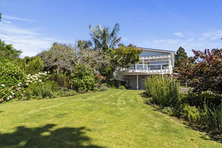 76 Alberton Avenue Mount Albert_21