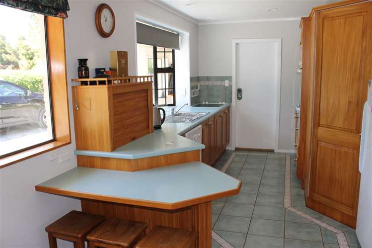 566 Rahui Road Otaki_16