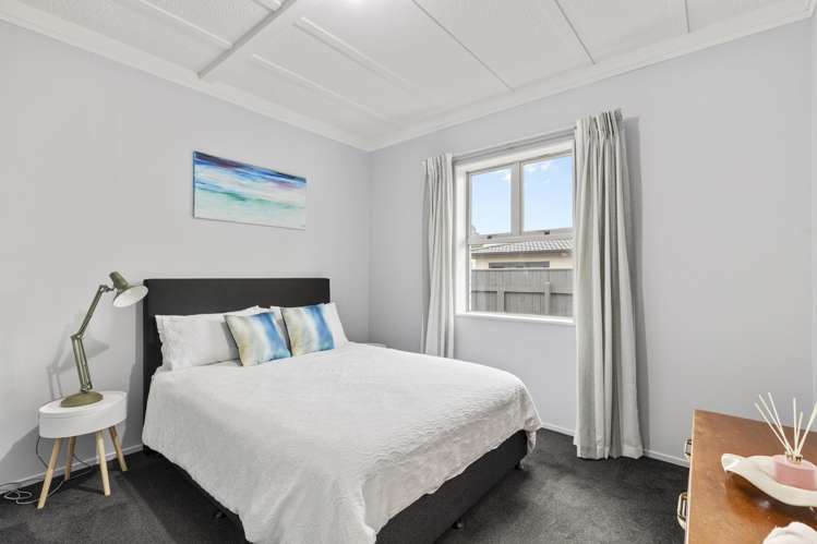 27 Tukapa Street Westown_12