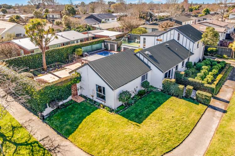 25 Rutherglen Avenue_0