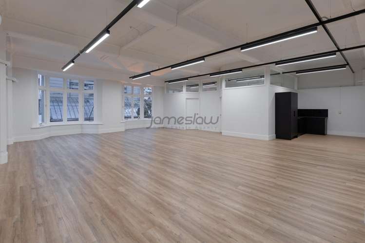 Suite 1E/166-174 Queen Street City Centre_1