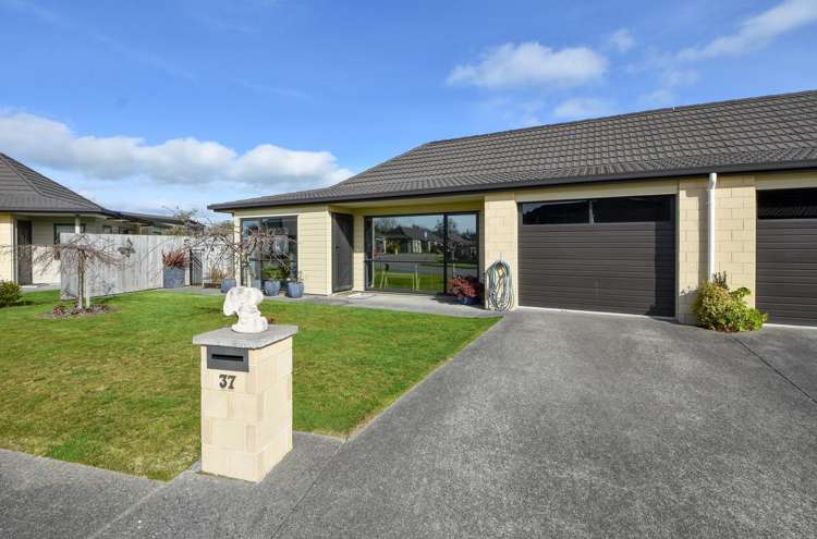 37 Ashmore Park Road Carterton_20