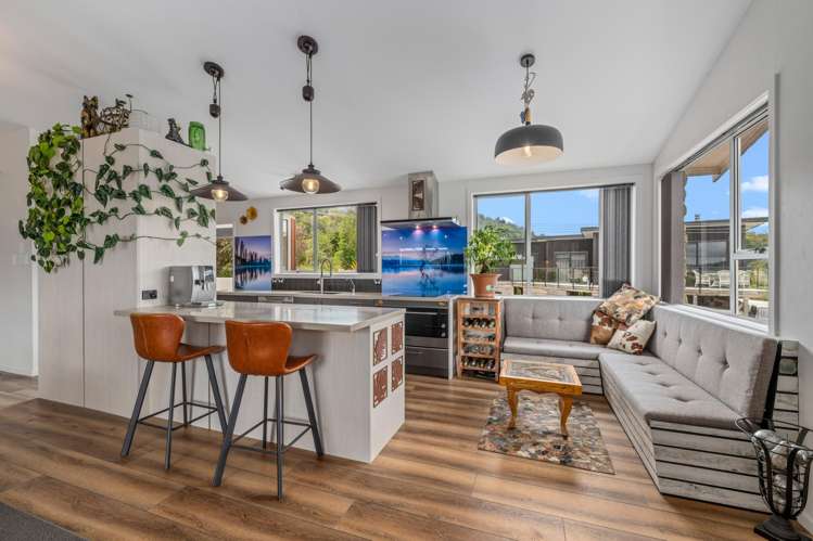 32 Moana View Road Waikawa Bay_15