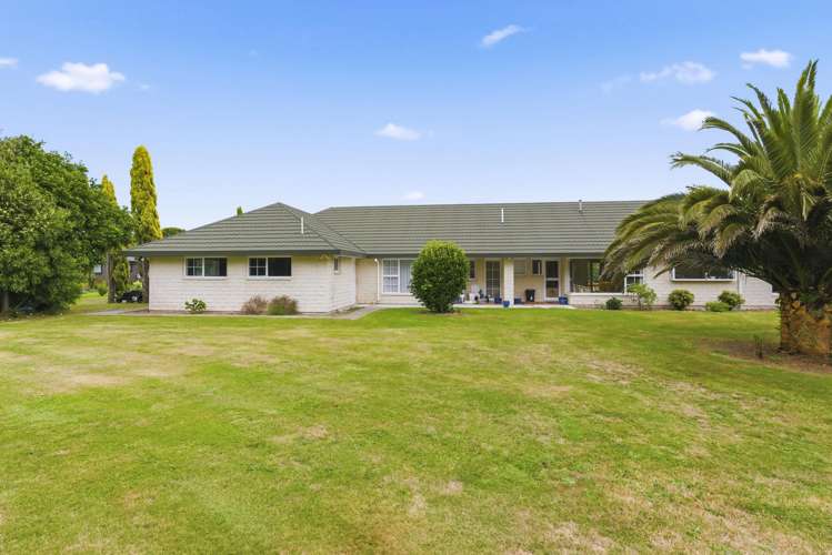 4 Lakewood Grove Levin_36