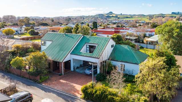 13b Holyrood Terrace Waipukurau and Surrounds_2