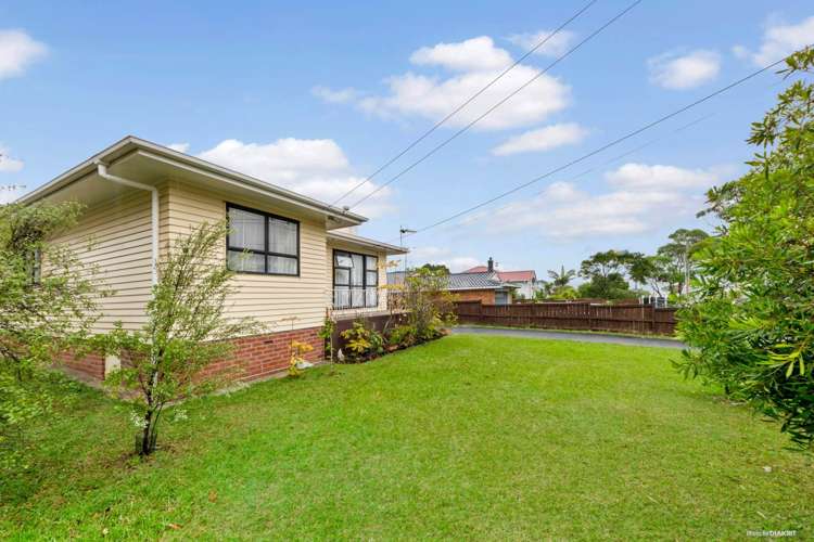 87 Terry Street Blockhouse Bay_5