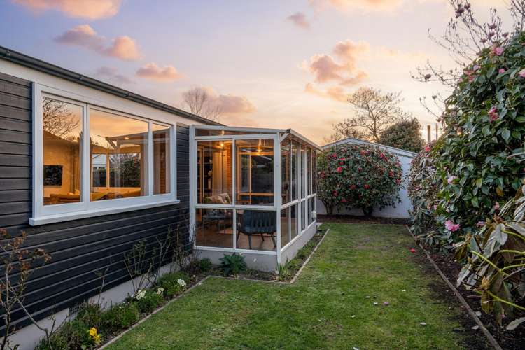 108A Idris Road Bryndwr_26