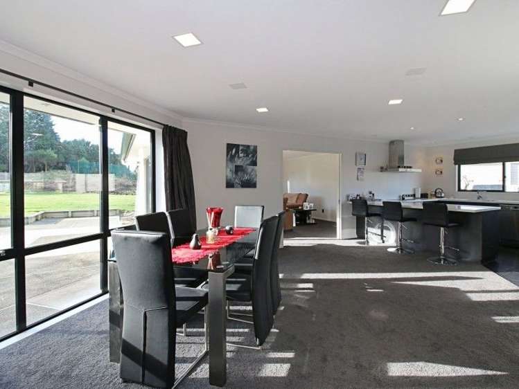 132 Oreti Road Otatara_16