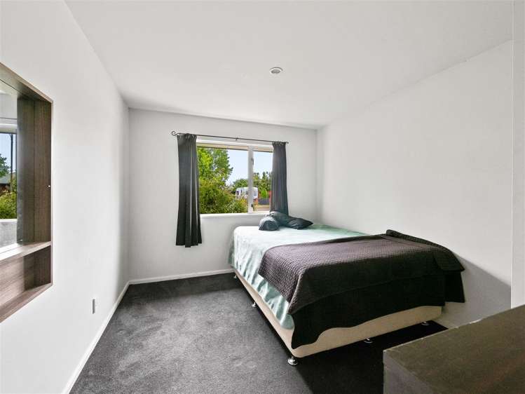 2 Durrell Way Rolleston_9