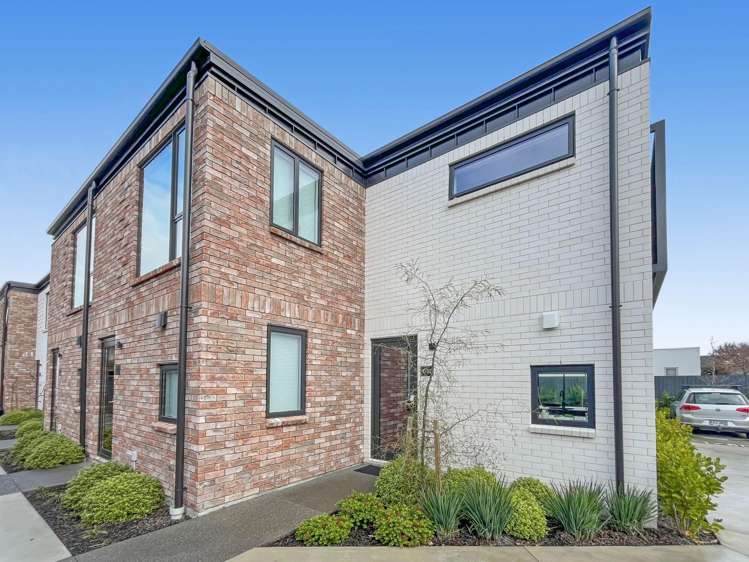 1/60 Derby Street Saint Albans_0