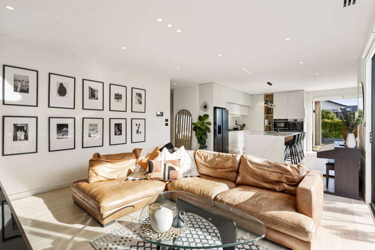 7 Betsy Lane Wainui_5