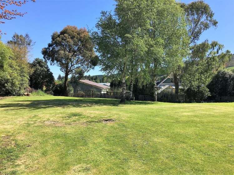 4 High Street Clinton and Surrounds_25