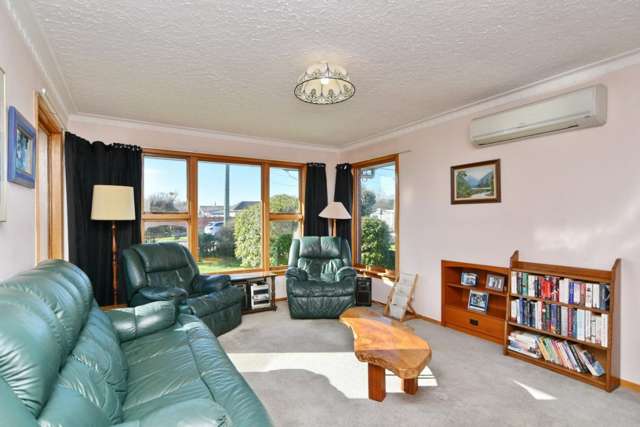 372 Breezes Road Aranui_1