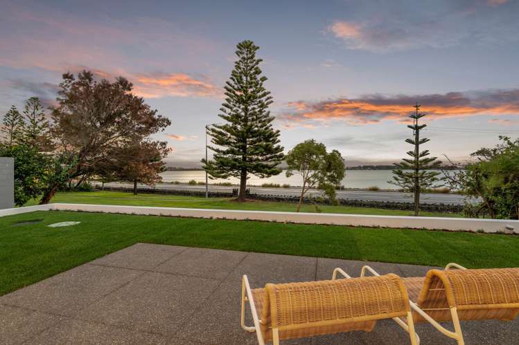 2/1 The Brae Mt Pleasant_23