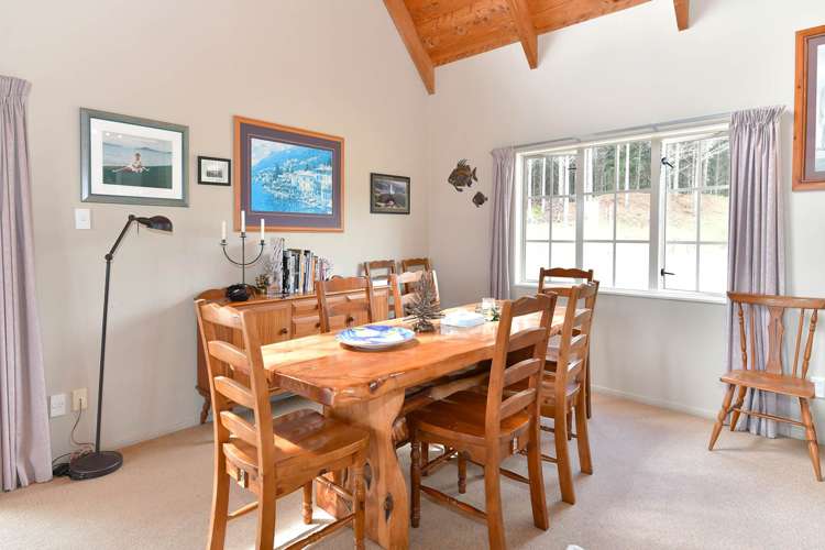 708 Wilson Road South Head_5