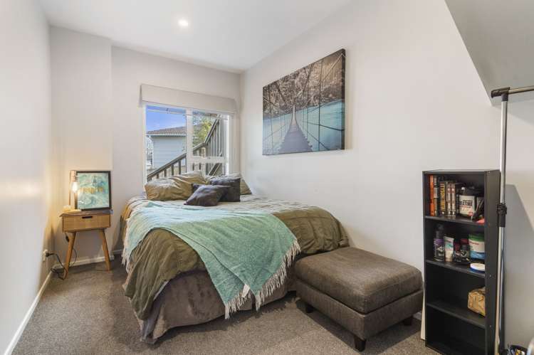 23 Helleur Road Massey_12