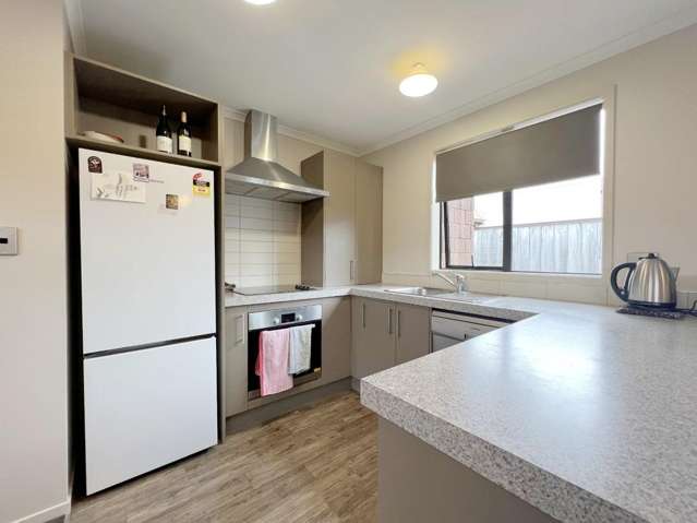 2/108 Old Farm Road 1076_1
