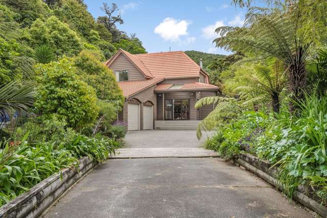 5 Lady Bell Grove Lowry Bay_3