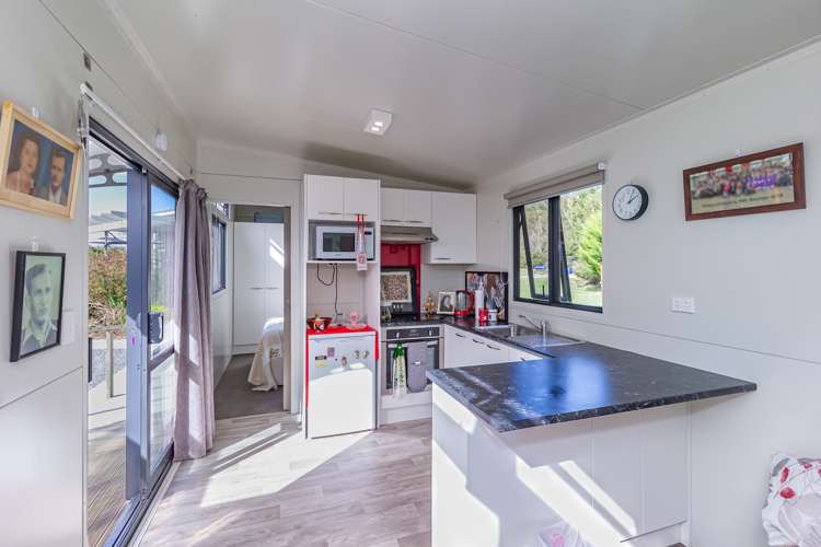 3 Takapu Road Manakau_17