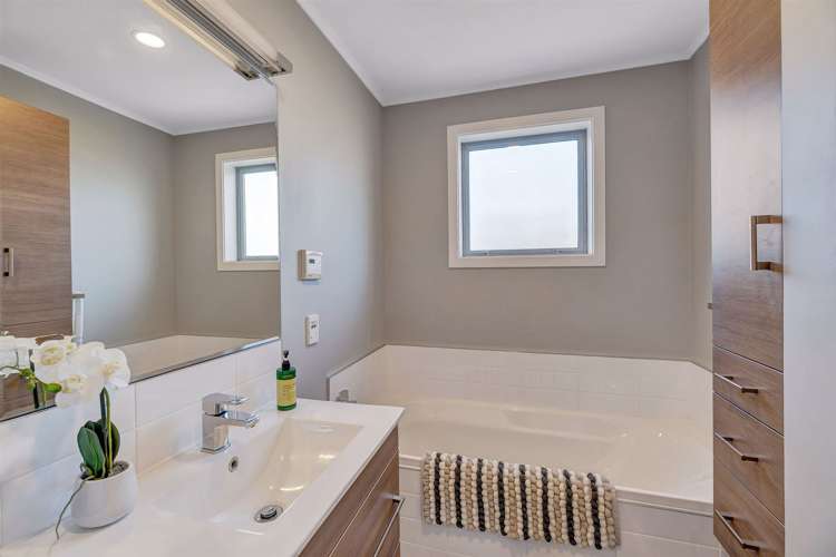 16 Mahoe Street Templeton_13