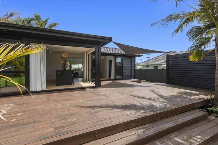 145 Seaview Road Westown_18