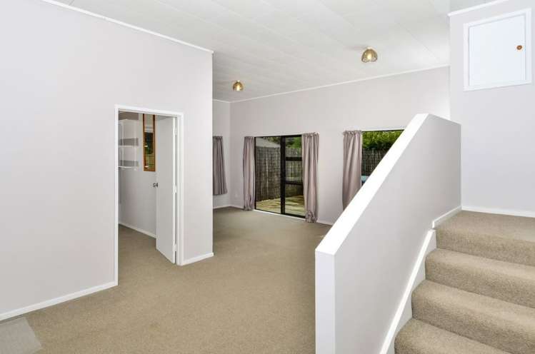 9 Duke Street Riverhead_6