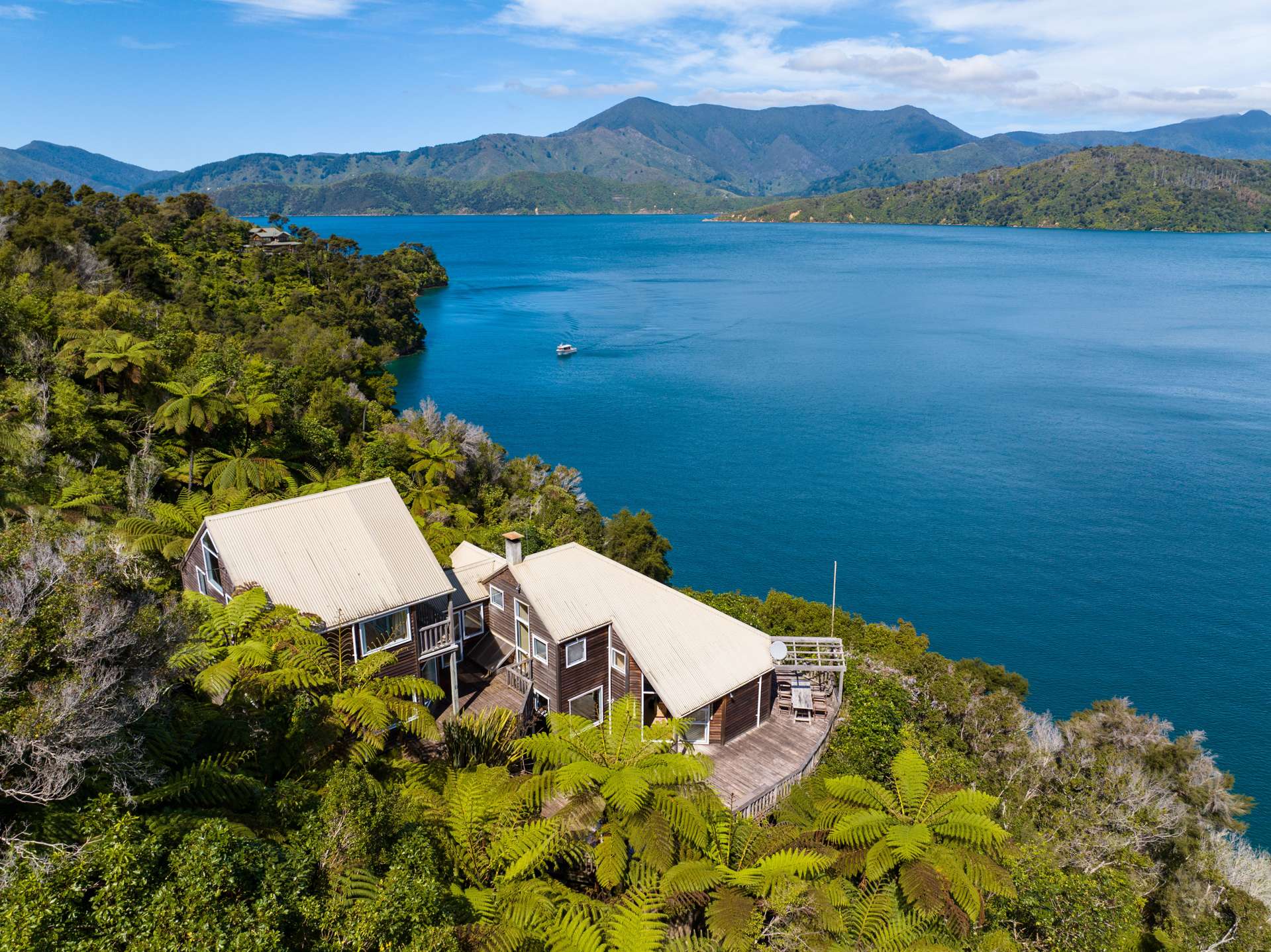 - Christys Bay Queen Charlotte Sound_0