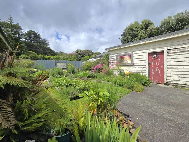 240 Sewell Street Hokitika_22