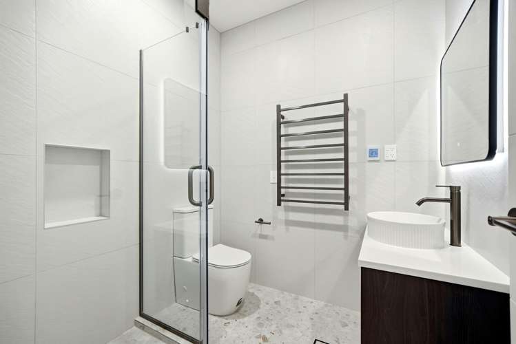 32 Streamview Way Long Bay_15