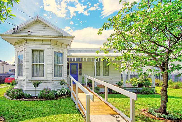 64 Lincoln Road Masterton_18